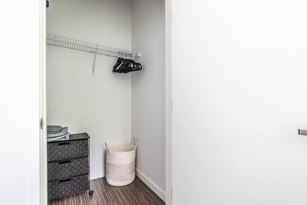 One Bedroom Luxury Apartment Seattle Exterior foto